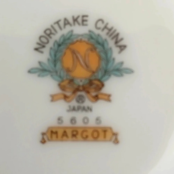 Vintage Noritake "Margo" 5605 Fine China Set of 4 Saucer 6" Plates Rose Japan - Picture 2 of 3